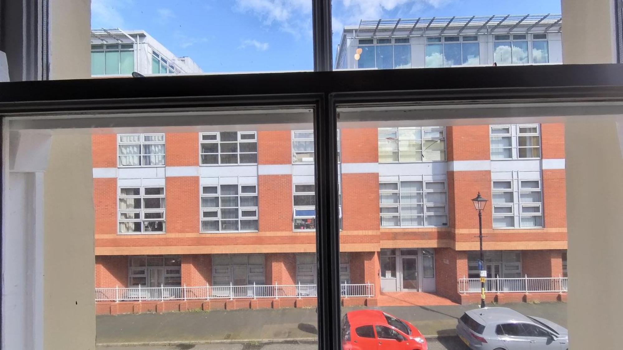 Spacious Duplex With 2 Bathrooms With Free Wi-fi, Parking And Keyless Access, Sleeps Up To 9 - Perfect For Groups Appartamento Birmingham