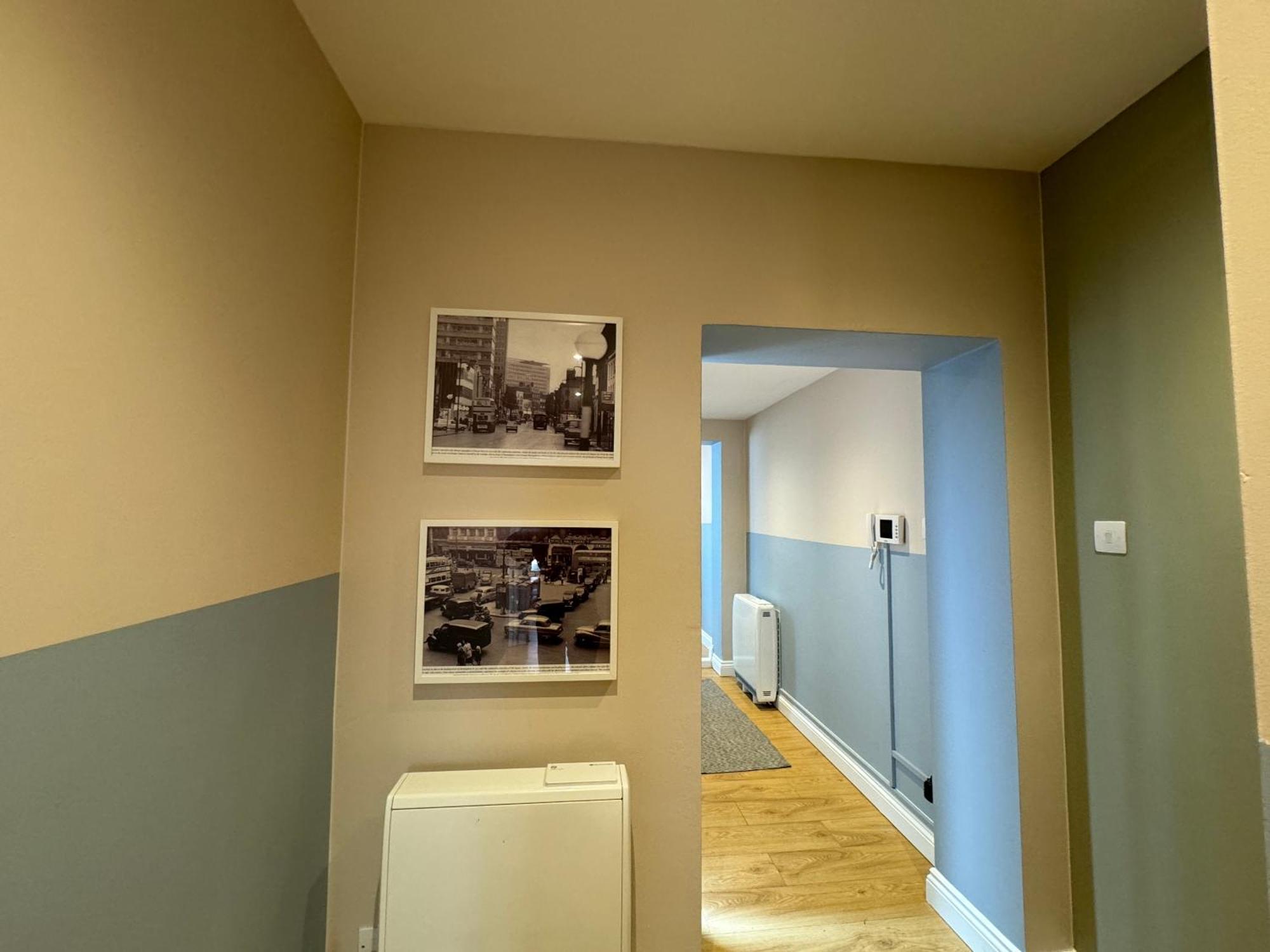 Spacious Duplex With 2 Bathrooms With Free Wi-fi, Parking And Keyless Access, Sleeps Up To 9 - Perfect For Groups Appartamento *